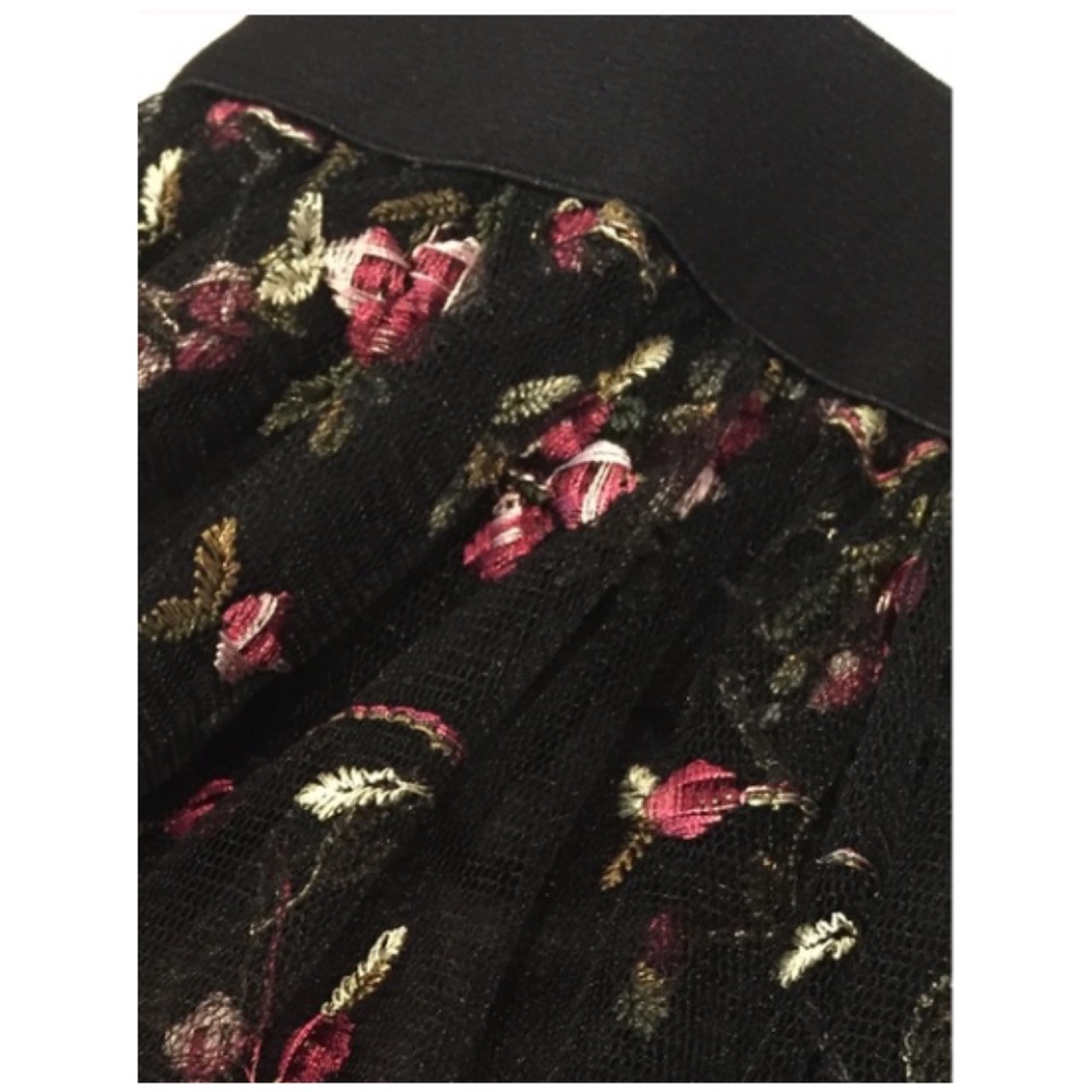 1 Medium Left - Picture 4 of 4